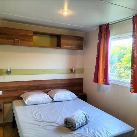 キャンプ場 Le Mobil-home D'amelie, Entre Et Garrigue *