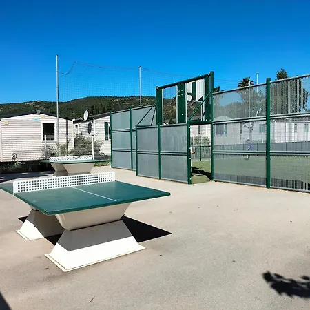 Le Mobil-home D'amelie, Entre Et Garrigue Kamp alanı *